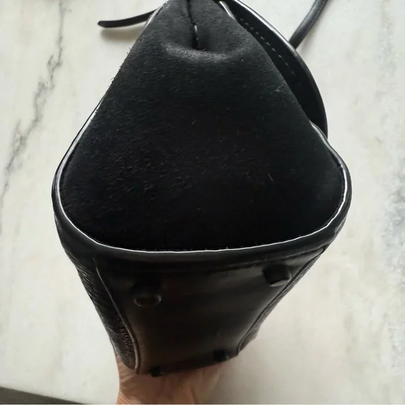 COACH Faye Crossbody Purse Bag All Black Pebbled Leather Flap F1880-F22349 - Picture 6 of 15